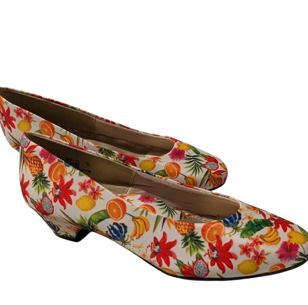 Vintage Soft Style Fruit Tropical Floral Women's Kitten Heels Size 6.5